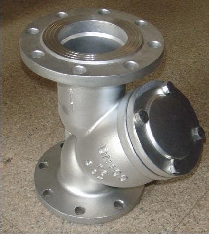 Pipeline strainer with mesh screen for filtering debris, particles, and contaminants